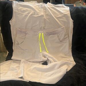 Set of XL Figs scrubs. Color Boulder